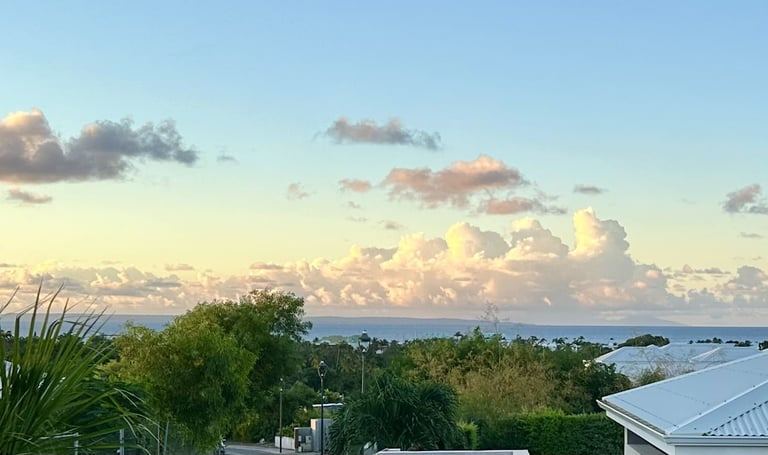 Le ciel du soir sur la campagne de Saint-François — Villa Chablis, Saint-François, Guadeloupe